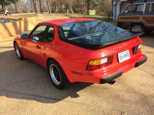 1985.5 Porsche 944 Red, Black Leather, 115,000 miles, Sunroof, Automatic, image 6
