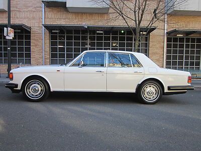 Beautiful 89 rolls royce silver spirit 6.75l v8 immaculate loaded california car