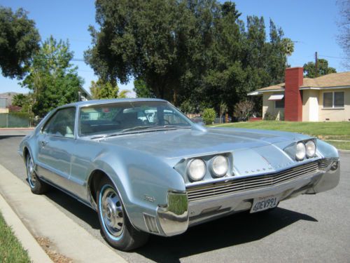 1966 oldsmobile toronado base 7.0l in great condition, new upholstery, tires