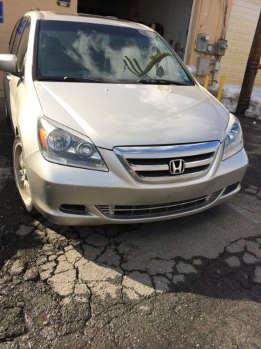 2005 honda odyssey touring *fully loaded* nav, dvd, leather