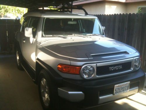 2007 toyota fj cruiser one owner califonia car!