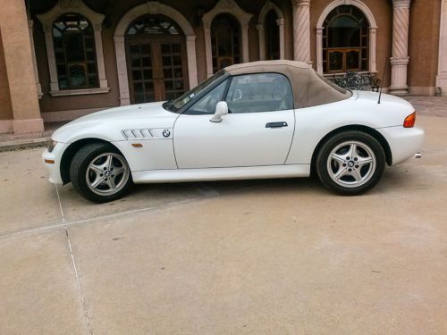 1997 bmw z3 roadster convertible 2-door 1.9l 4cyl 5 speed 46000 original miles