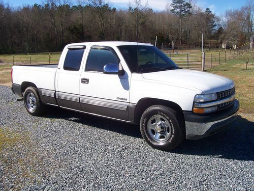 2001 chevy silverado ls extended cab shortbox low miles!!! 5.3 v8 at rustfree