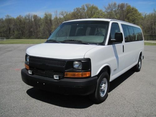 03 chevy express 3500 11 passenger van extended white one owner