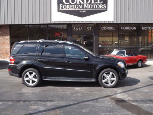 Excellent condition luxury awd suv