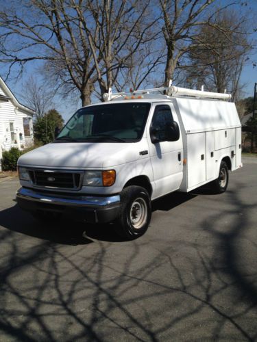 &#039;05 ford e-350 kuv work van. no reserve auction. highest bidder wins!!!