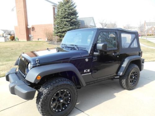 **mint condition** low miles**2009 jeep wrangler x sport utility 2-door 3.8l