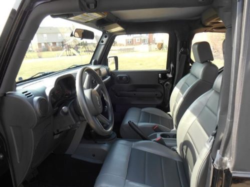 **Mint Condition** Low Miles**2009 Jeep Wrangler X Sport Utility 2-Door 3.8L, US $20,500.00, image 8