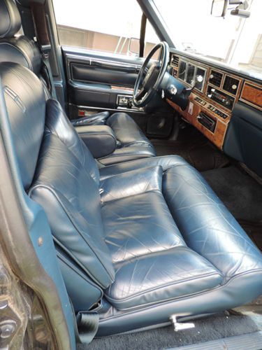 1986 Lincoln Town Car Signature Sedan 4-Door 5.0L, US $3,200.00, image 9