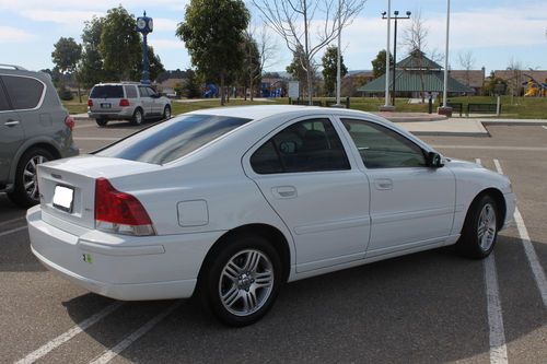 2007 volvo s60 2.5t sedan 4-door 2.5l