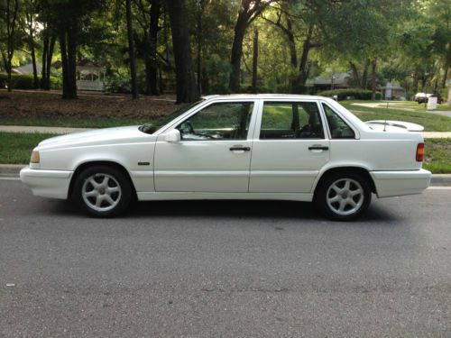 1995 volvo 850 glt sedan 4-door 2.4l