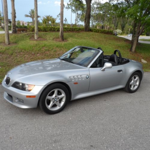 Sporty silver convertible - sharp 98 bmw z3 conv with low miles &amp; manual tran!