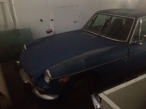 1972 mgb gt