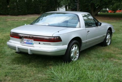 1991 buick reatta coupe, like new, 30,000 miles
