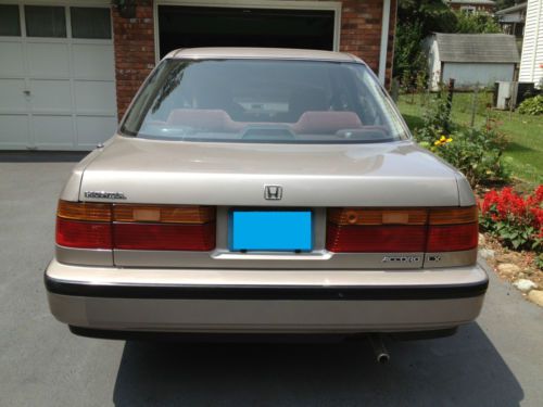 1991 Honda Accord LX 4 Door, image 4