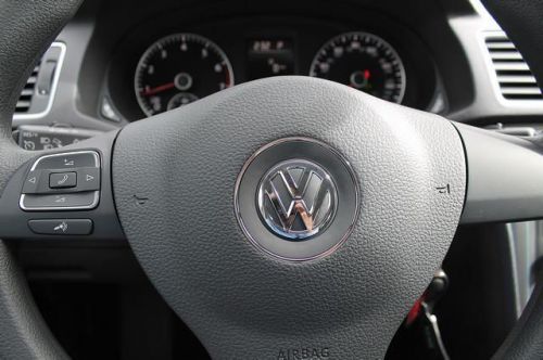 2014 volkswagen passat 1.8t s