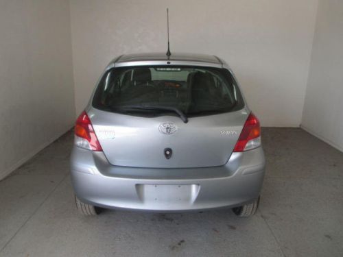 2011 toyota yaris base