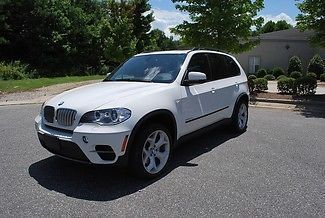 2013 bmw x5 diesel 4x4 wht/blk, sport pkg,3rd seat 9k miles navi warranty mint