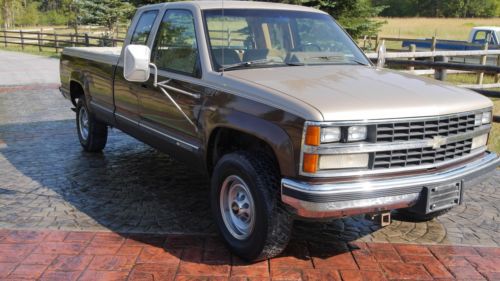 1988 chevy 3500 4x4 1 ton silverado ext. cab 454 v8 129,020 k 100% orig