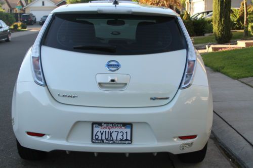 2011 Nissan Leaf SL ELECTRIC, image 3
