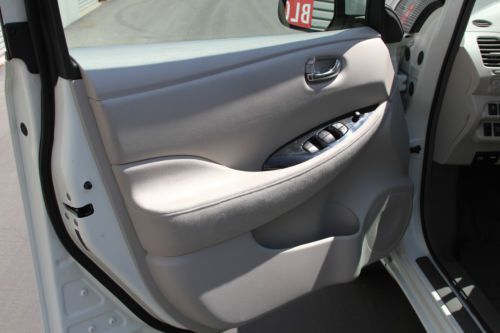 2011 Nissan Leaf SL ELECTRIC, image 15
