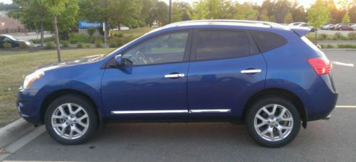 Like new blue 2011 nissan rogue sl awd gps navigation camera heated seats