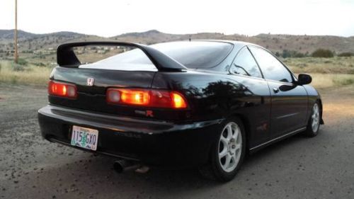 2000 acura integra type r hatchback 3-door 1.8l