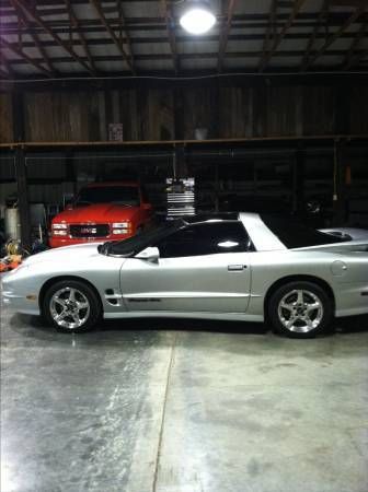 1999 pontiac trans am ws6 very low miles and very clean. never been in rain