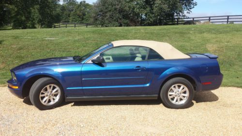 2007 ford mustang base convertible 2-door 4.0l
