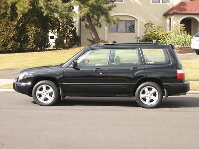 2001 subaru forester s awd two owner non smoker only 68k miles clean no reserve!