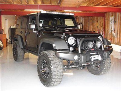 4wd 4dr rubicon 2013 jeep wrangler unlimited rubicon low miles suv manual gasoli