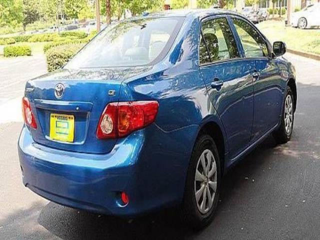 Toyota corolla le sedan 4-door