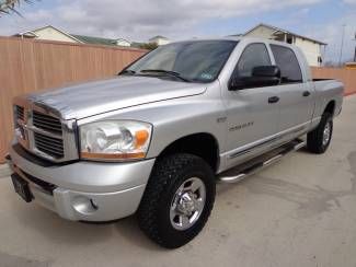 *2006*ram 1500*4x4*mega cab*5.7l hemi v8*auto*sunroof*heated leather*infinity*