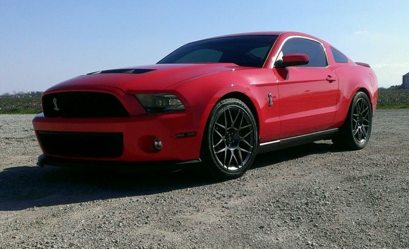 2011 ford mustang performance package