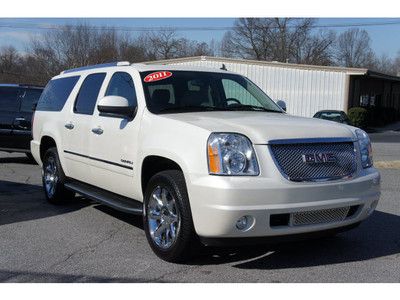 Denali 6.2l nav power door locks power windows power driver's seat chrome wheels