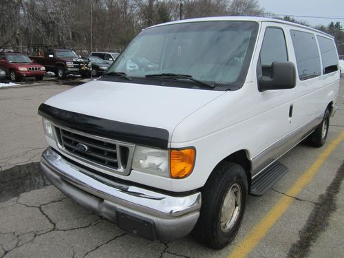 2003 ford e-150 club wagon chateau standard passenger van 2-door 5.4l