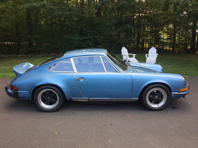 911