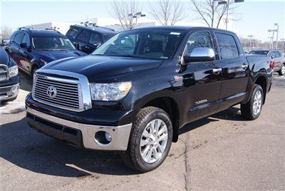 Pre-owned 2013 tundra crewmax, 4x4, platinum, navigation, dvd, black, 5992 miles