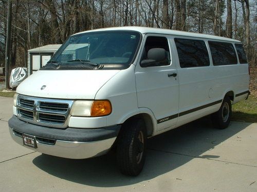 1999 dodge ram van 3500-15-passenger, one owner 138000