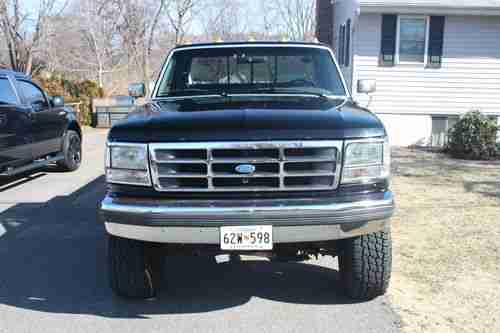 1992 Ford F-250 XLT Lariat Standard Cab Pickup 2-Door 5.8L, image 4