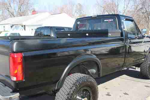 1992 Ford F-250 XLT Lariat Standard Cab Pickup 2-Door 5.8L, image 8