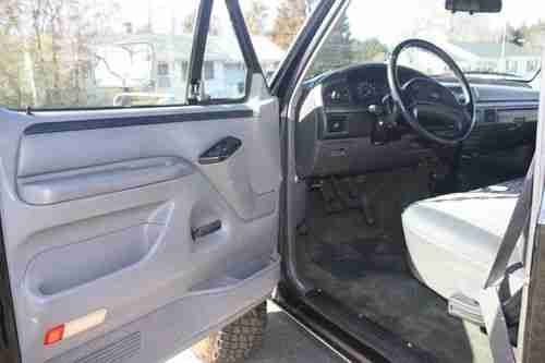 1992 Ford F-250 XLT Lariat Standard Cab Pickup 2-Door 5.8L, image 12