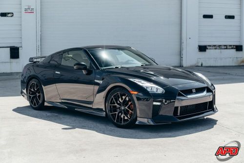 2017 nissan gt-r premium