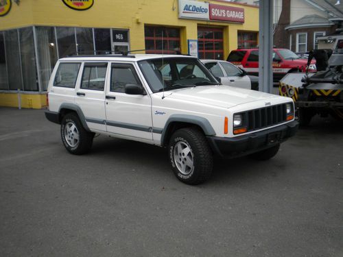 1998 jeep cherokee sport 4 door 4 wheel drive