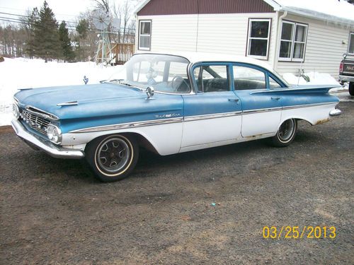 1959 chevrolet belair 4dr. sedan runs!!