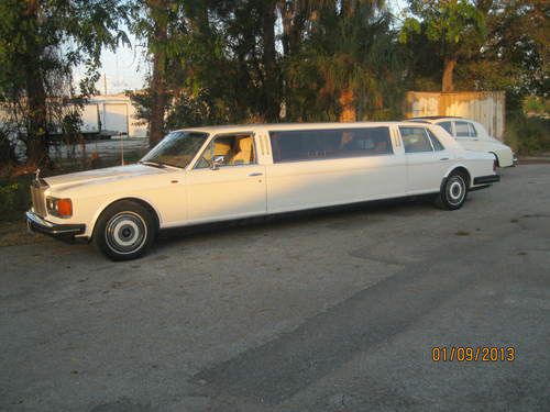 Rolls royce silver spirit limousine