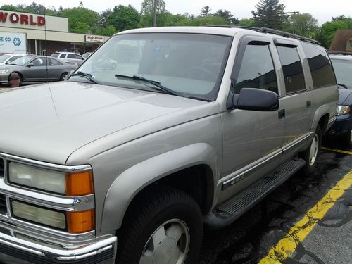 1999 chevolet suburban  lt package