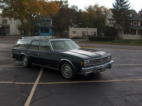 1977 Chevrolet Impala Base Wagon 4-Door 5.7L, image 1