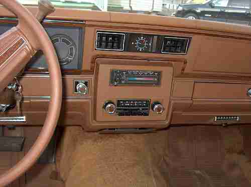 1977 Chevrolet Impala Base Wagon 4-Door 5.7L, image 11