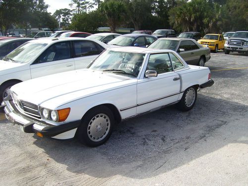 No reserve auction /  1987 mercedes benz 560 sl roadster convertible